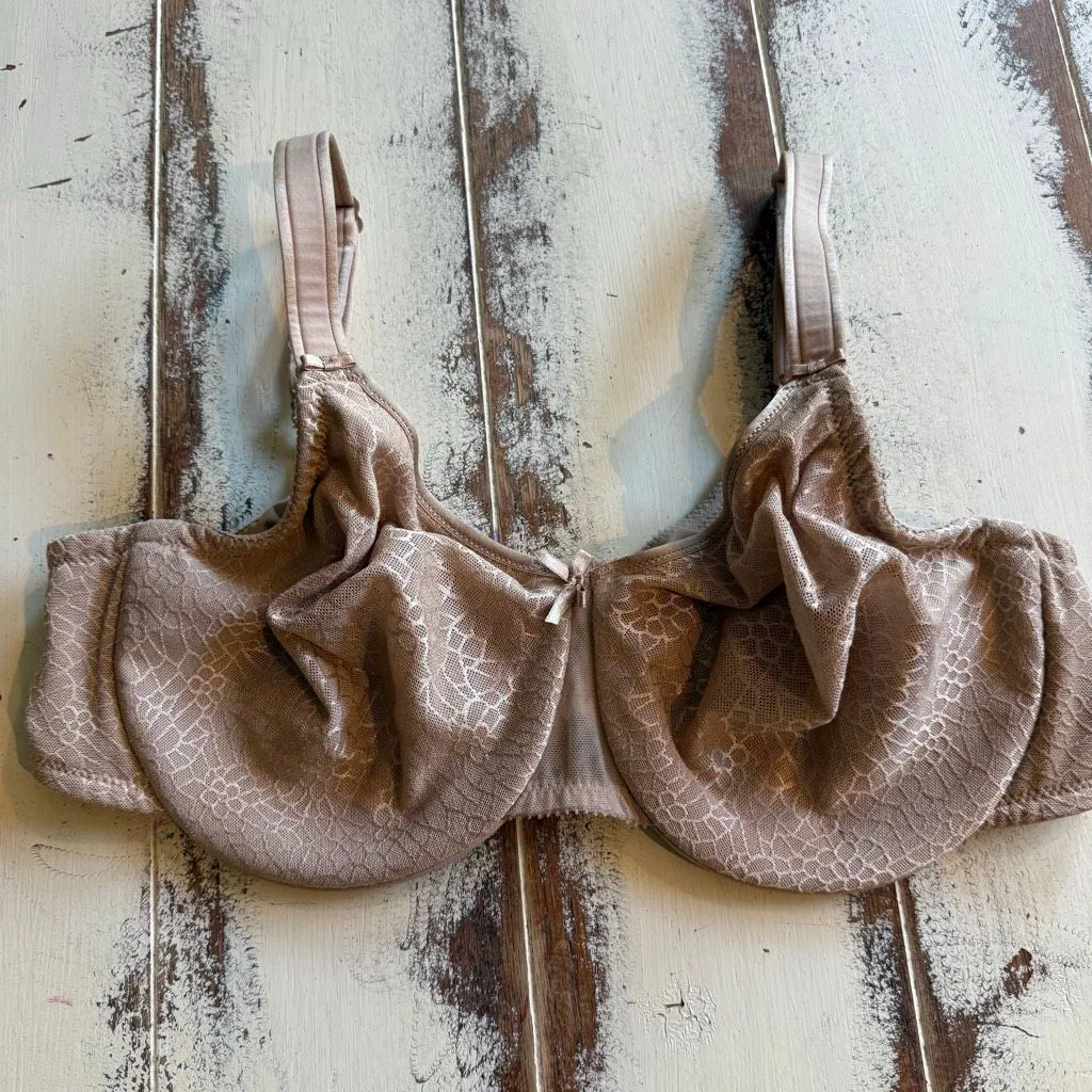 Chantelle tan C Magnifique Molded Minimizer Underwire Bra size 40C - Image 5