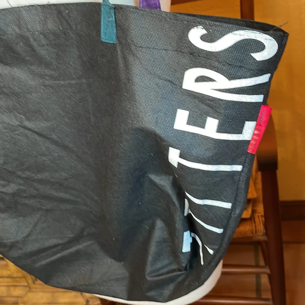 Urban Outfitters  - Image 3