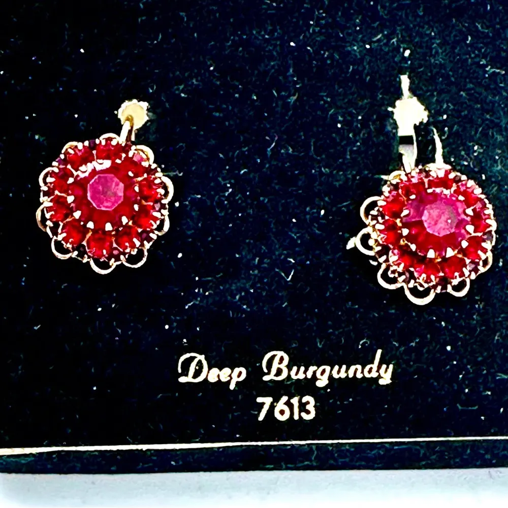 Vintage Sarah Coventry Deep Burgundy Rhinestone & Gold Tone Clip on Earrings Red - Image 6