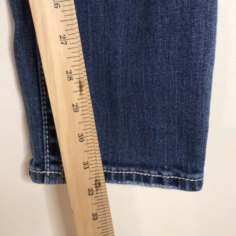 Miss me ladies distressed medium wash straight denim jeans size 28 - Image 6