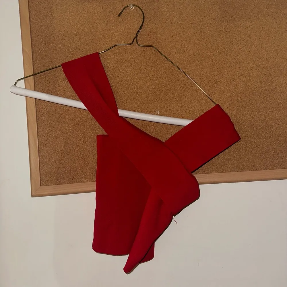 superdown  Laverne Asymmetrical Top - Image 7