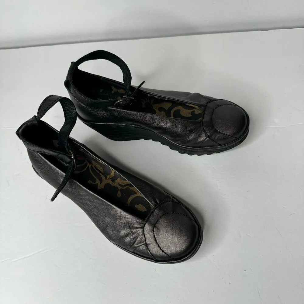 Fly London ankle strap wedge size 36 - Image 2