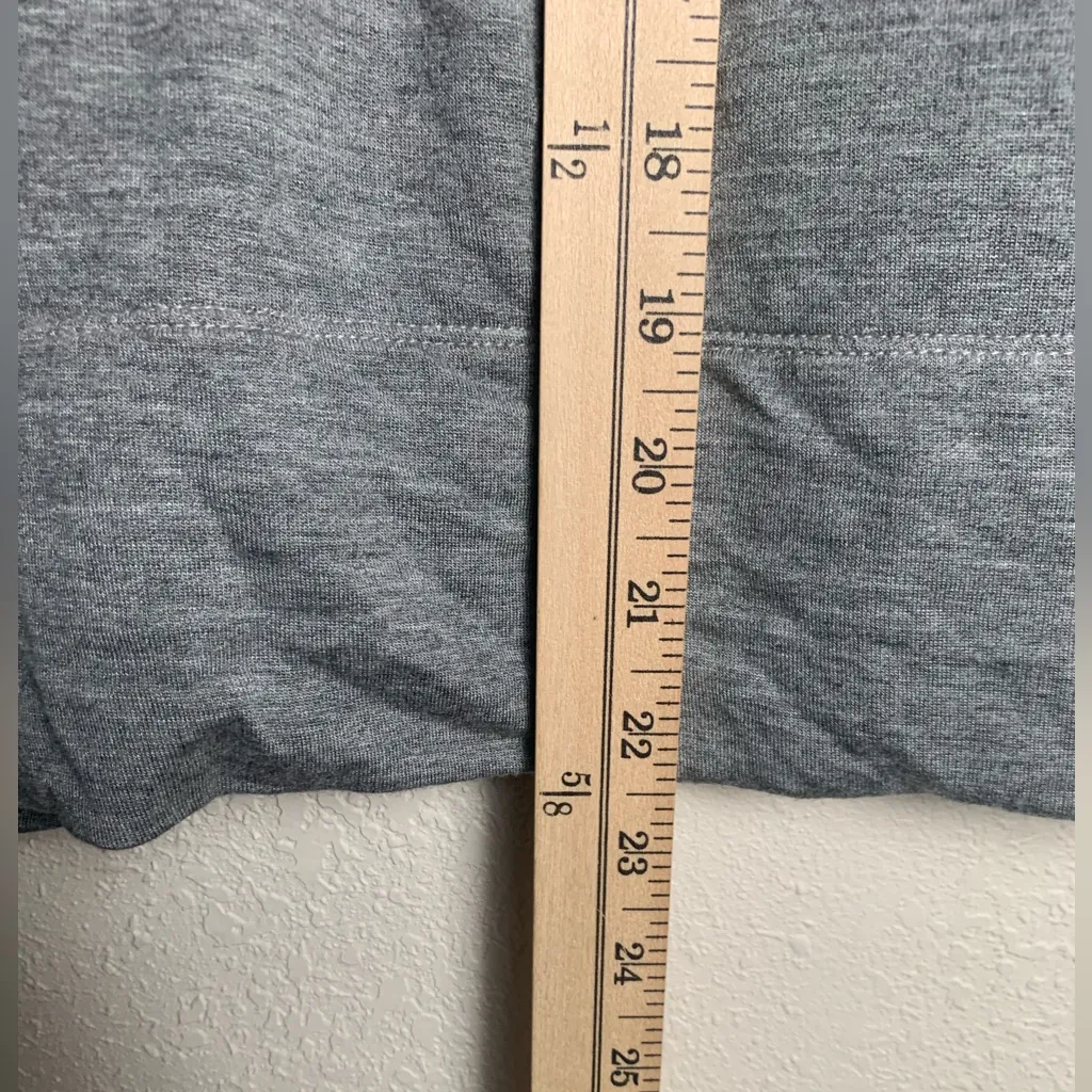 Cloth &‎ Stone Women Size Large Gray lightweight pullover hoodie - Image 6