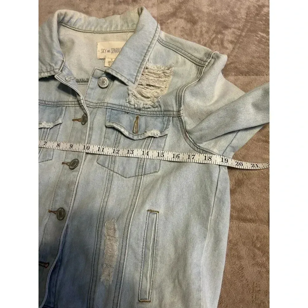 Sky & Sparrow Denim Jean Jacket Size Medium Light Wash Distressed Fall Trendy Blue - Image 6