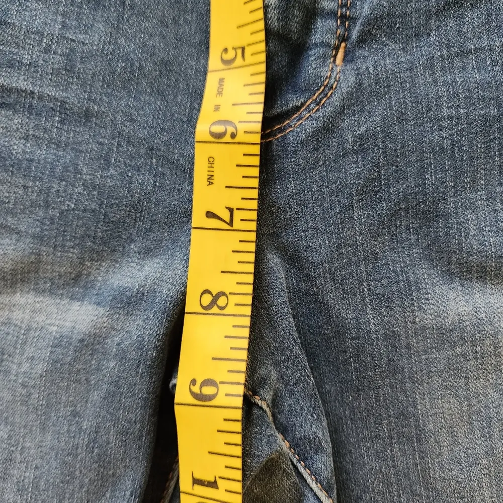 a.n.a Medium Lakeside Midrise Skinny Jeans Size 10 - Image 7