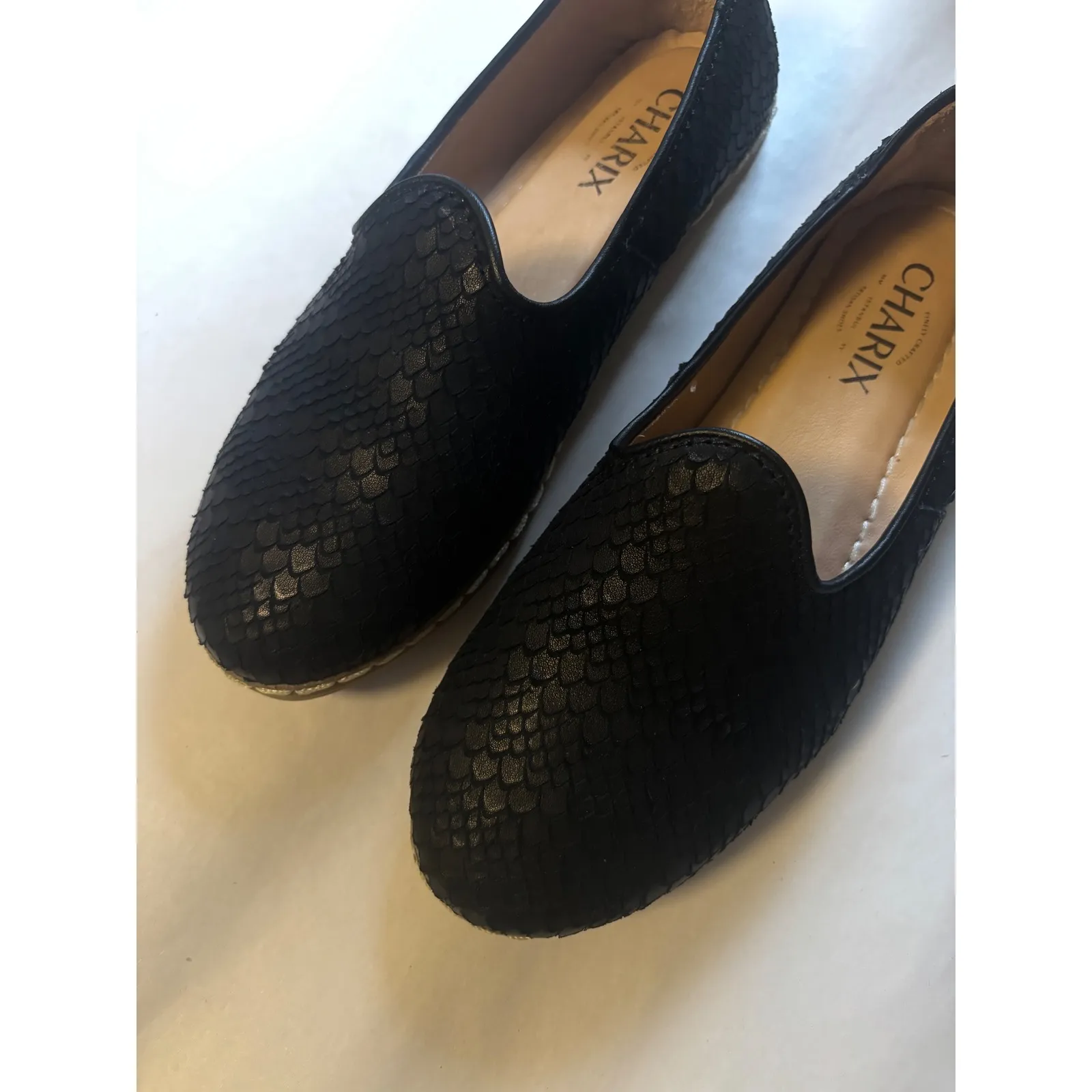 Charix Women's Wild Black Slip On Flats Size 8 Textured Leather - Image 3