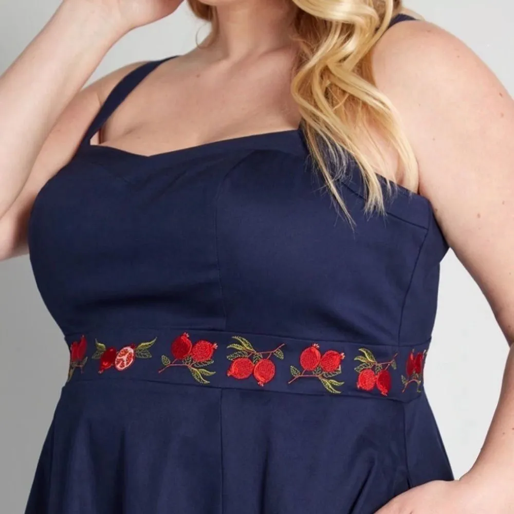 NWT ModCloth x Collectif Laureen Navy Red Pomegranate Swing Dress Size 8 Medium - Image 9