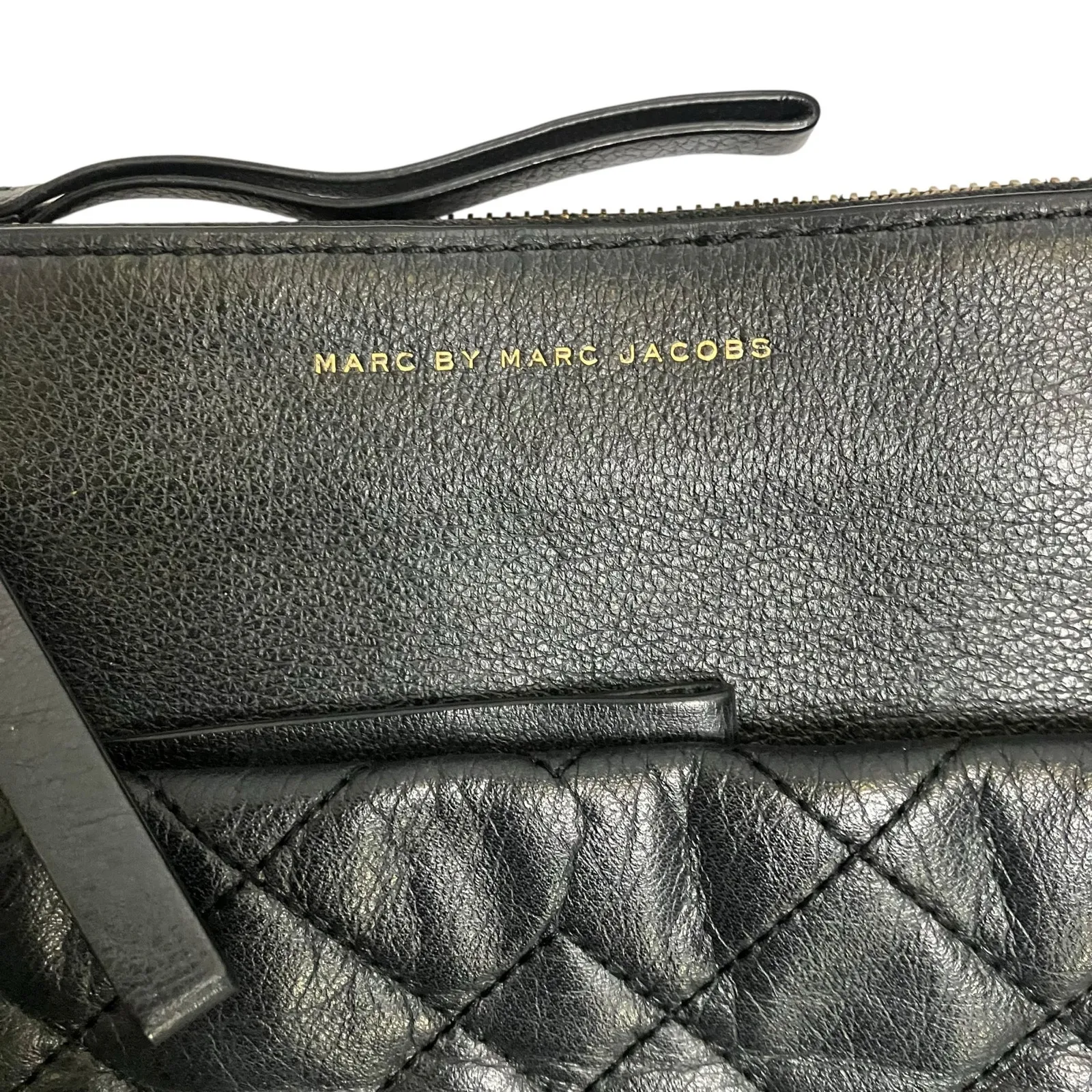 Marc Jacobs Tread Lightly Quilted Textured Leather Shoulder Bag - Image 3