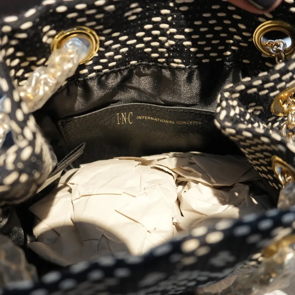 I.N.C. CHEEBEENVY Navy Bag NWT OS - Image 2