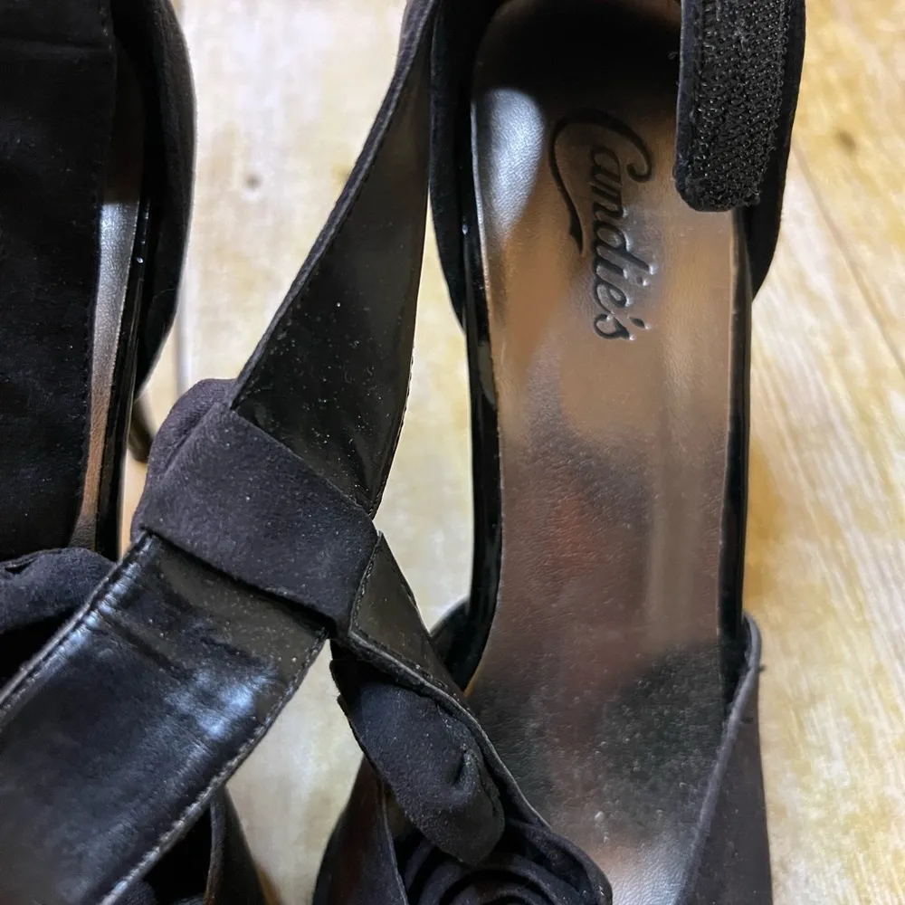Candies Black Heels - Image 3