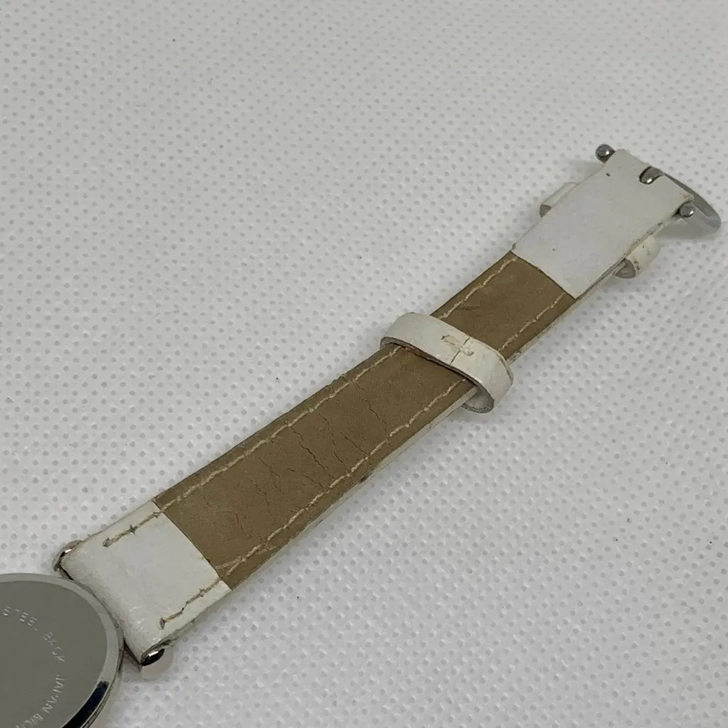 Women Diamond quartz analog watch 19mm oval silver tone white leather running - Image 9