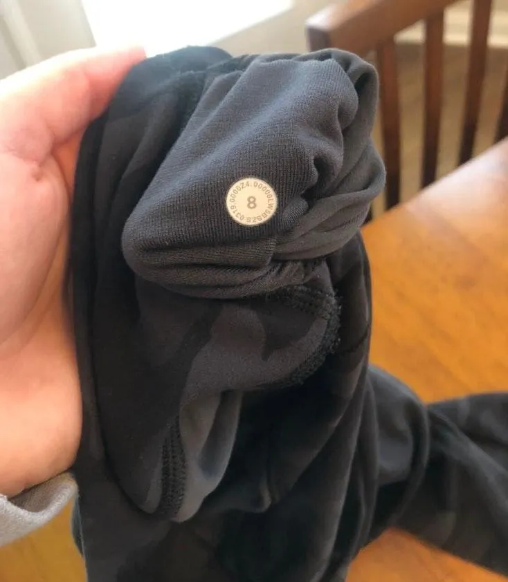 Lululemon Camo Align Pant 28” - Image 4