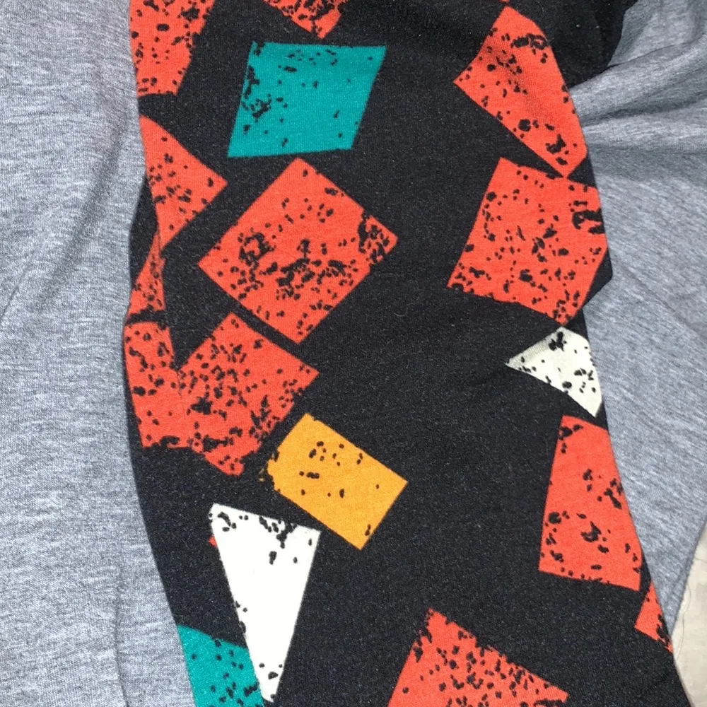LuLaRoe shirt - Image 3