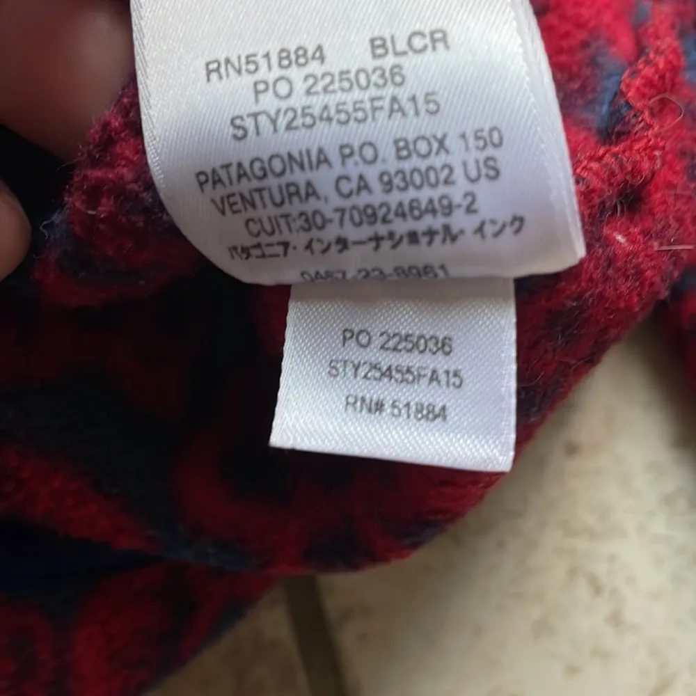 Patagonia Synchilla Snap T Lotus Flower Pullover in Barceloneta Red - Image 14