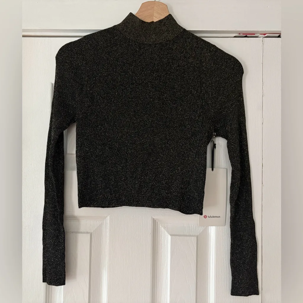 Lululemon Black Glitter Knit Twist Back Long Sleeve Top Size Medium‎ NWT - Image 4