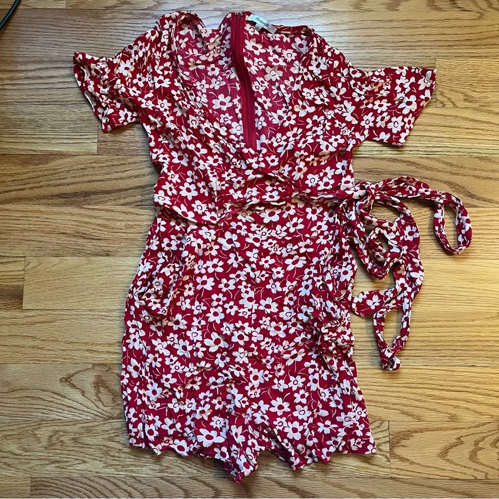 Madewell Floral Wrap-Front Romper in Mini Daisy Size 2 - Image 3