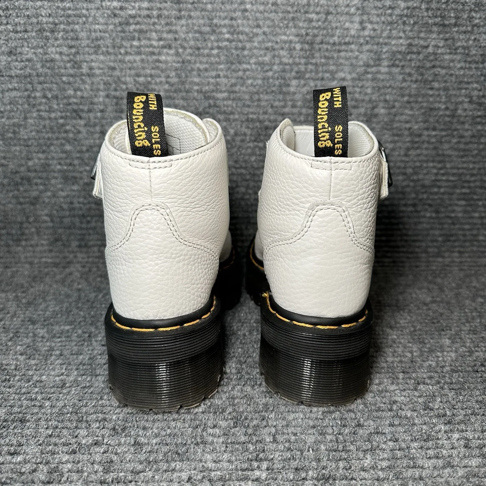 Dr. Martens Devon Heart White Leather Platform Boots Women's‎ US Size 5 - Image 4