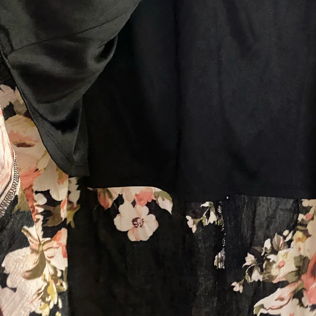 American Rag Womens Wrap Skirt XS Black With Pink Floral Print 26” 28” 30” - Image 5