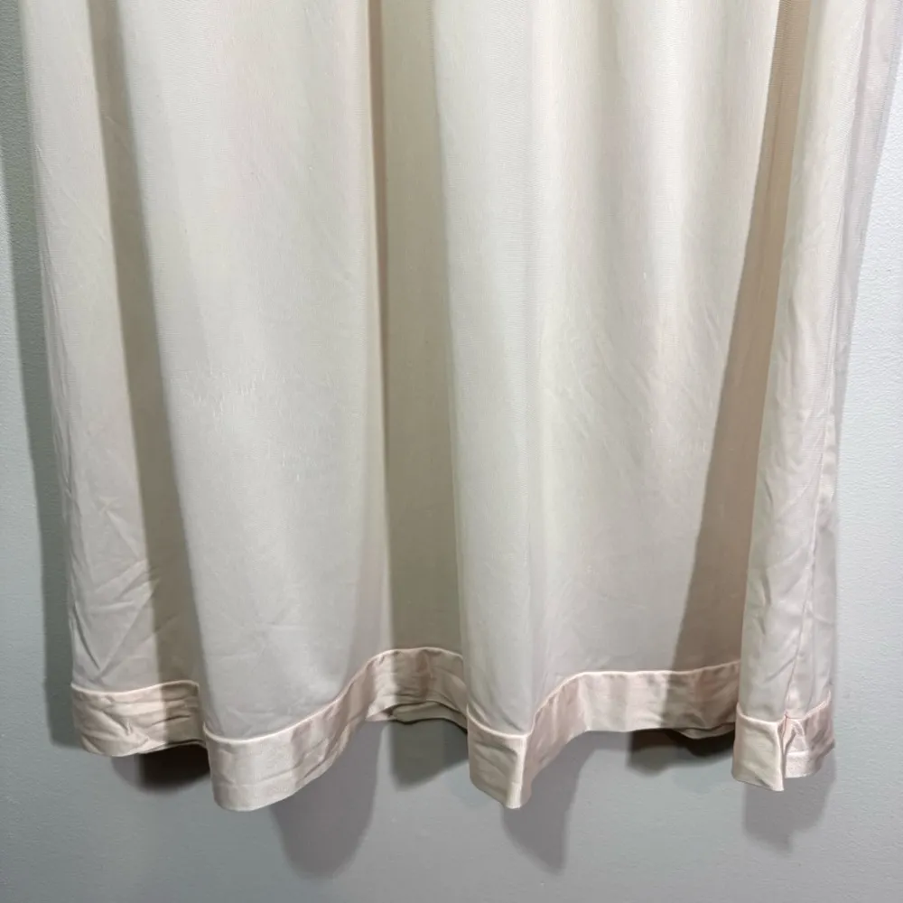 Vintage Vanity Fair Light Pink Sleep Gown - Image 3