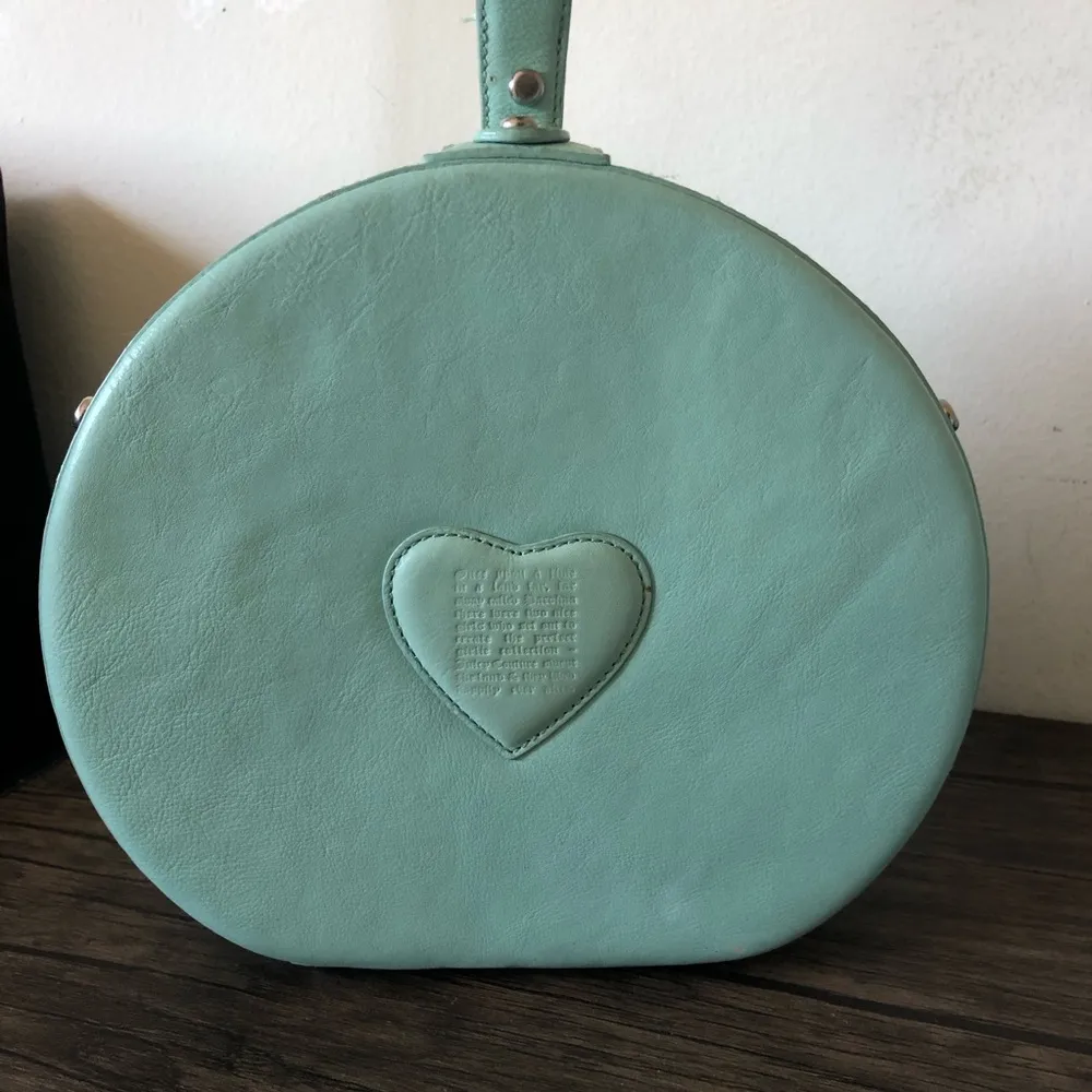 Vintage Y2K Juicy Couture Train Case Cosmetic Bag Travel Purse Round Tiffany VTG - Image 2