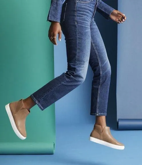 Birdies The Falcon High Top Sneaker in Cafe Au Lait Brown Leather Size 7.5 - Image 1