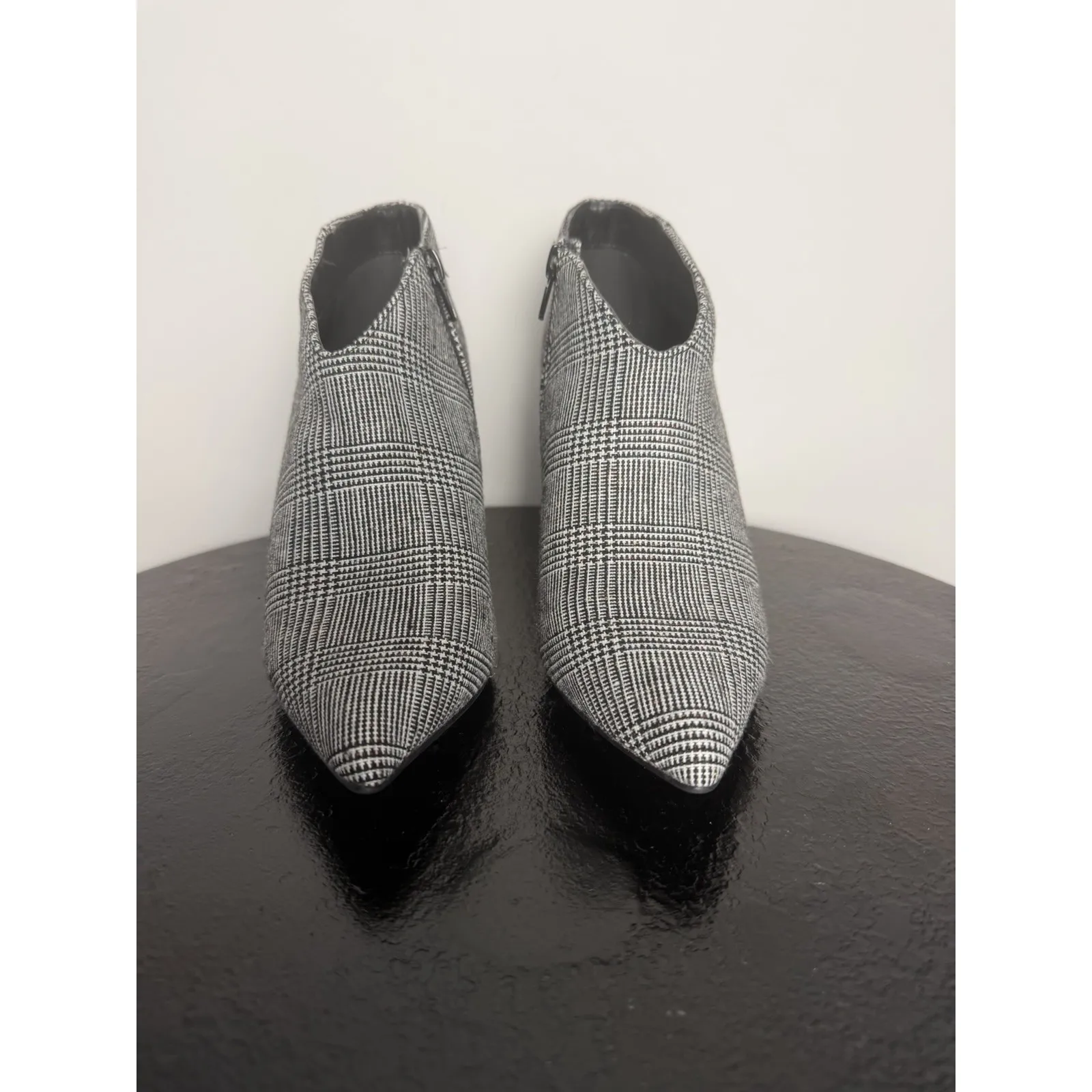 Journee Collection Womens Gray Pointed Toe Booties Size 8 BHFO 4917 Houndstooth - Image 3