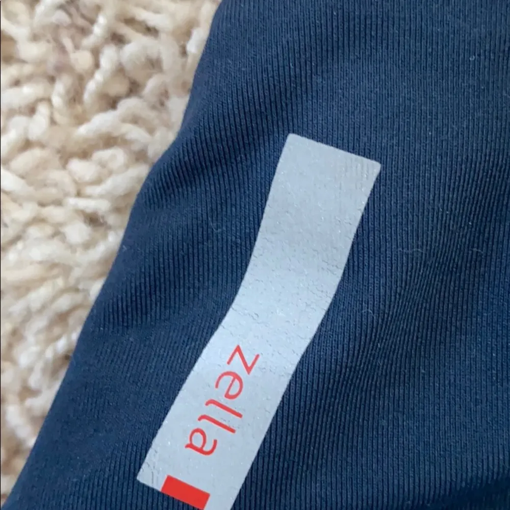 Running Crop - Size Small - Image 4