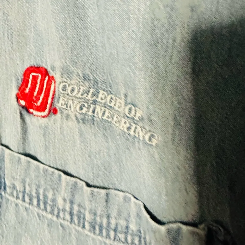 Vintage Faded Gear Denim Button Down Oklahoma University Embroidered Shirt Sz L Size L - Image 5