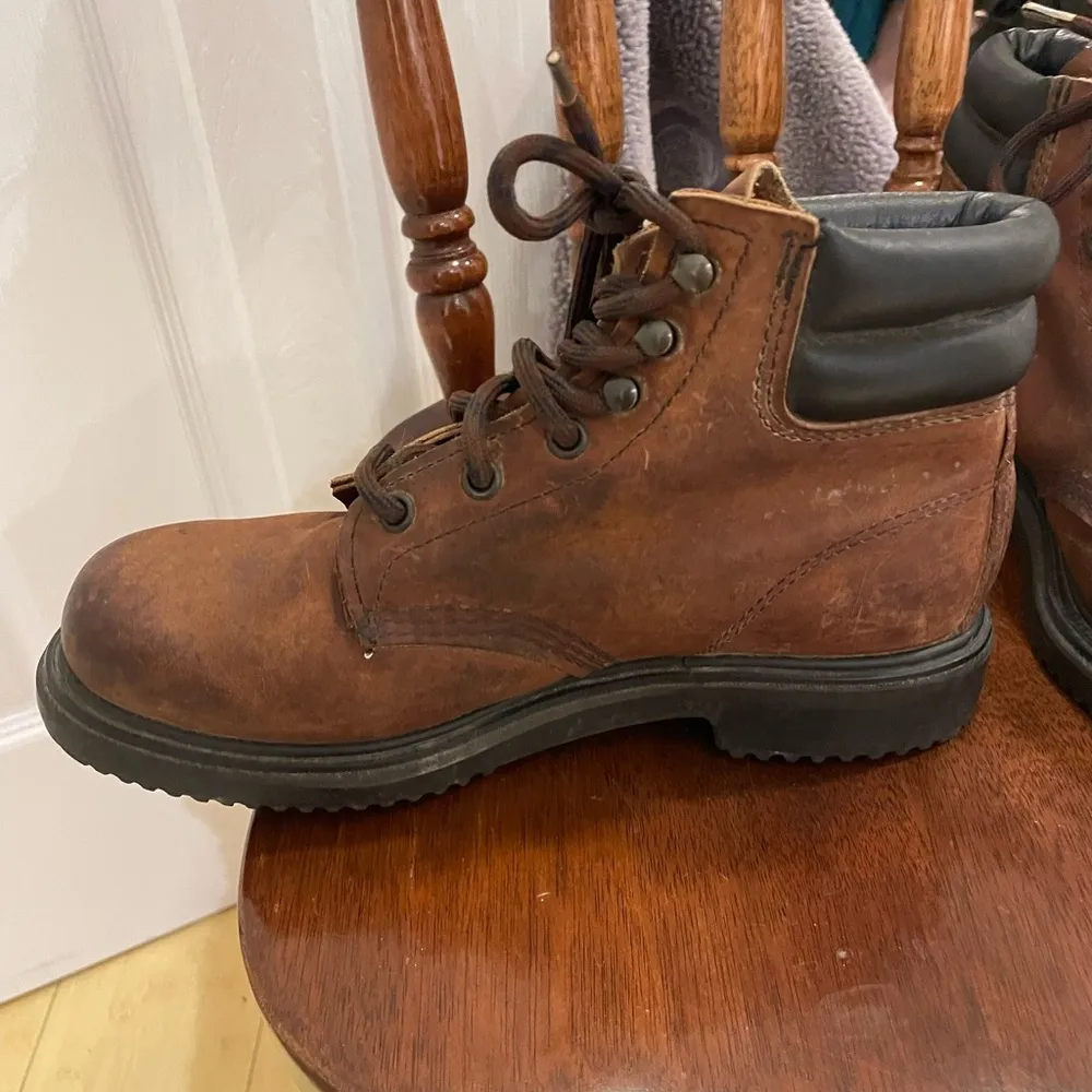 Red Wing Women’s Boots size 9 Brown - Image 4