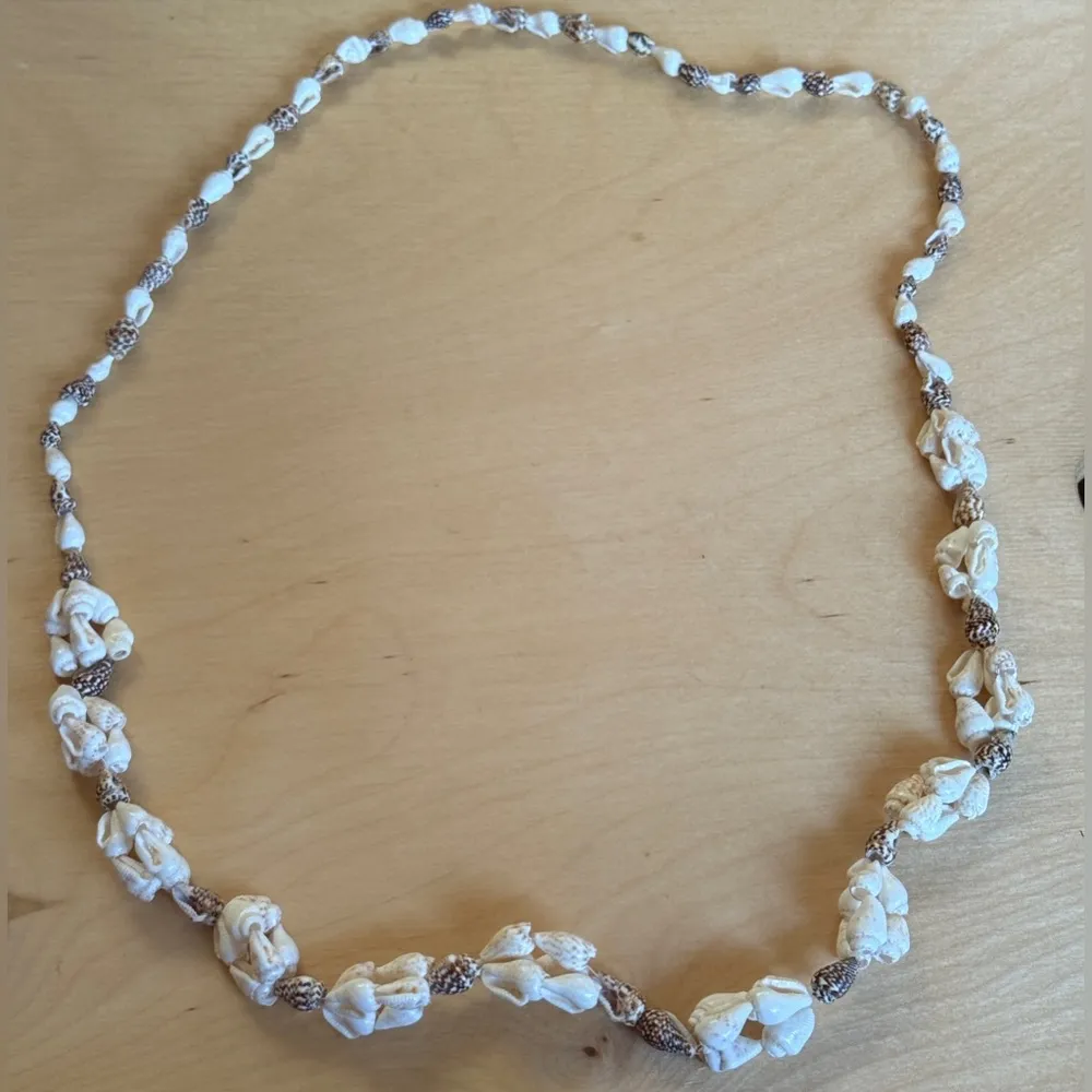 Beaded Shell Necklace with Cream and Brown Accents - Image 2