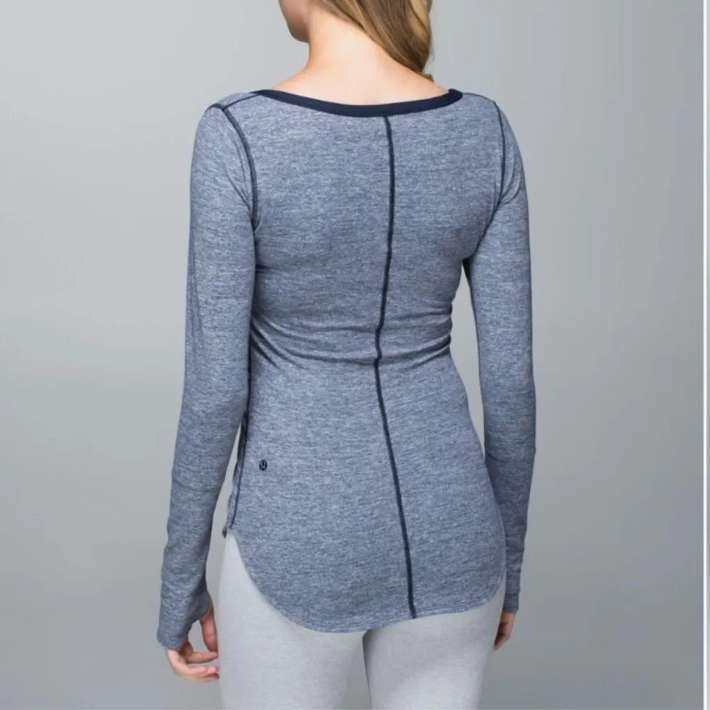 Lululemon Awesoma Blue Long Sleeve V Neck Henley Layering Top Women’s Size 6 - Image 2