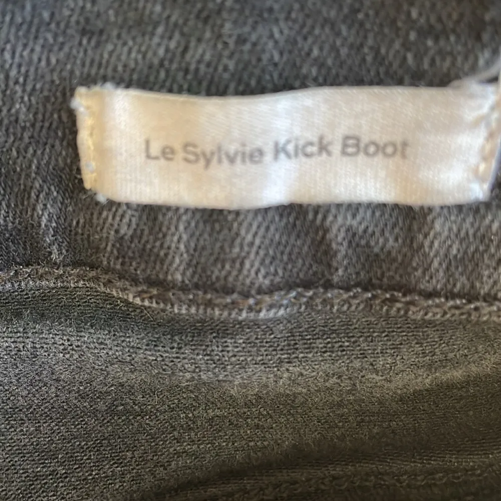 Frame Le Sylvie Kick Boot Jeans - Image 5