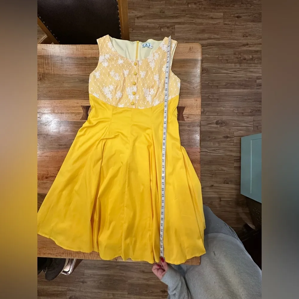 ZAPAKA 1950s Yellow Dress Full Skirt Laced Bust NWOT Size XL - Image 11