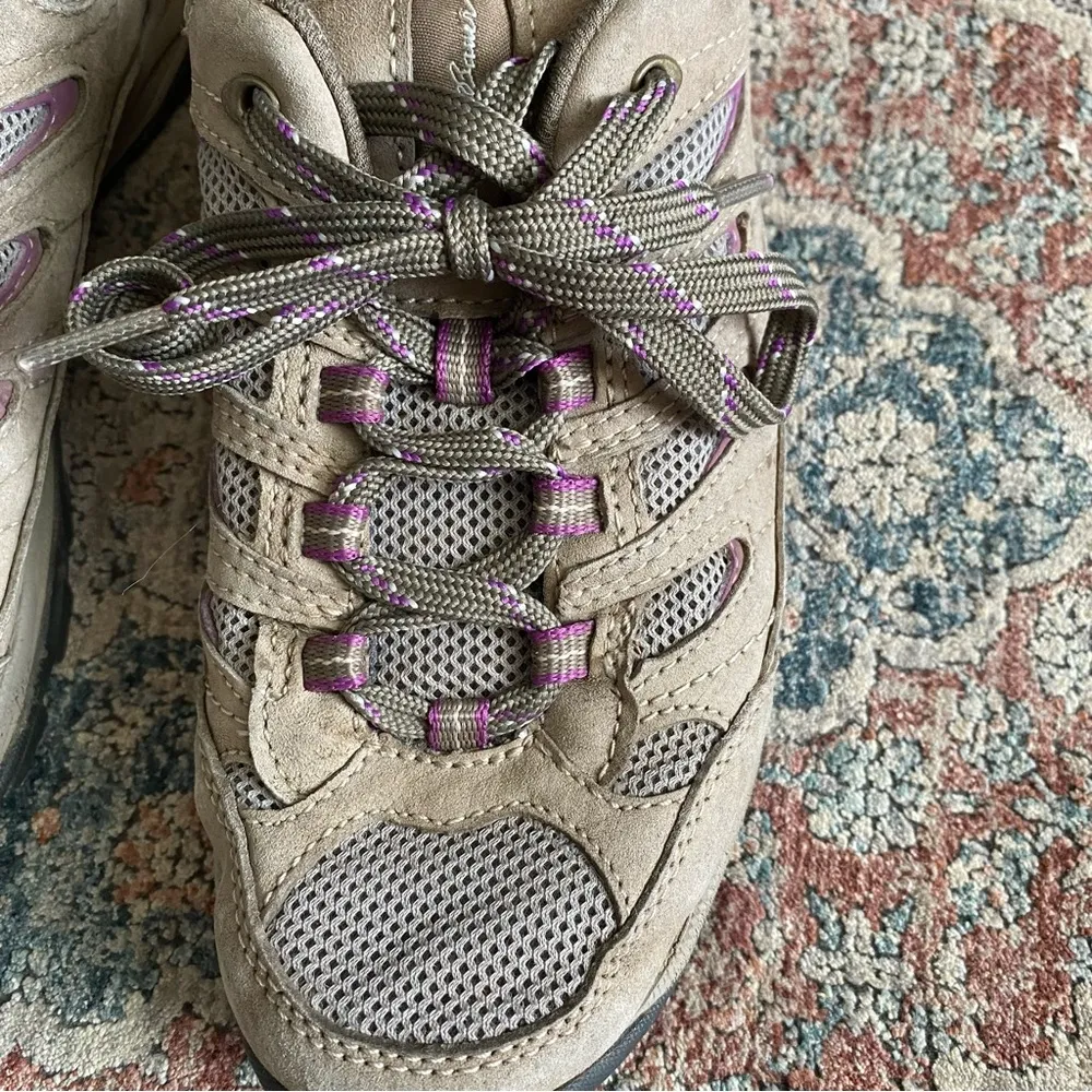 •Eddie Bauer women’s hiking shoes• Size 7.5 - Image 8