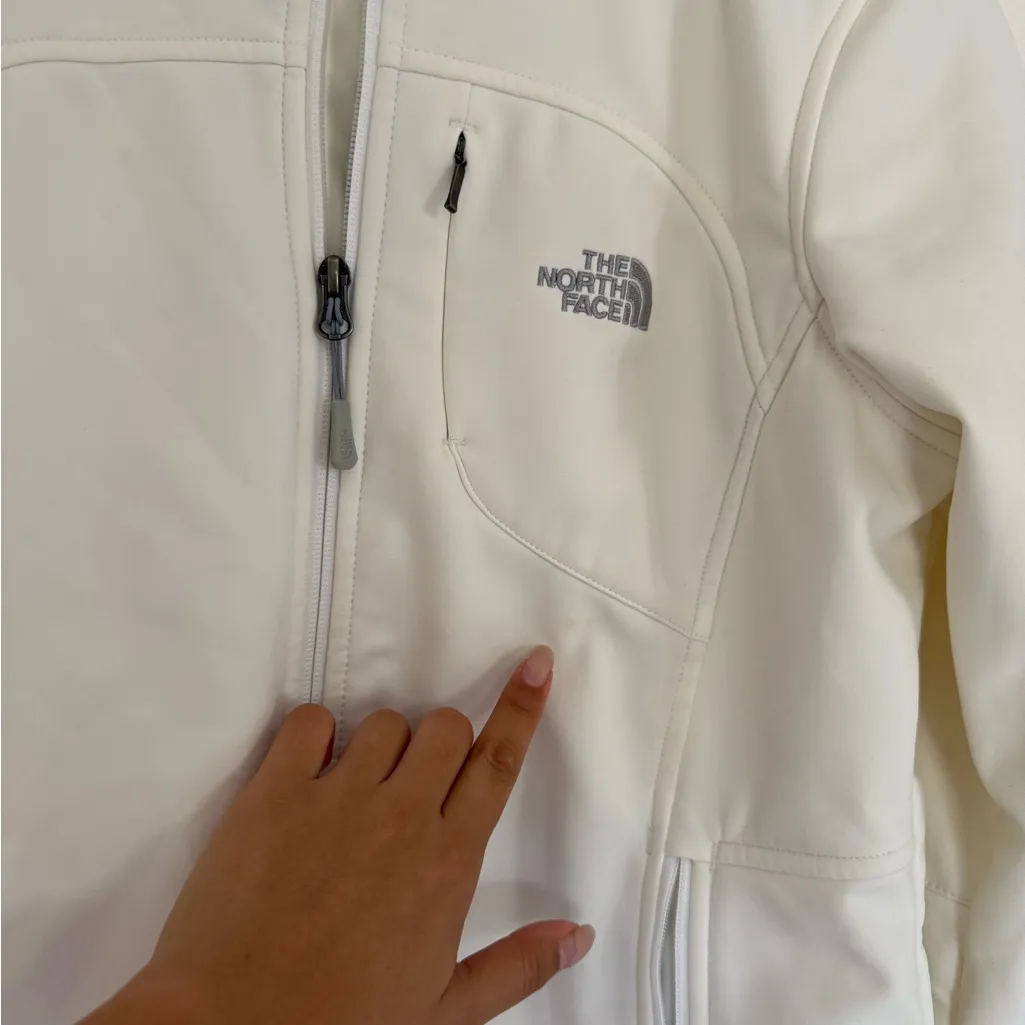 The North Face Women's Cream Ski Jacket - Image 3