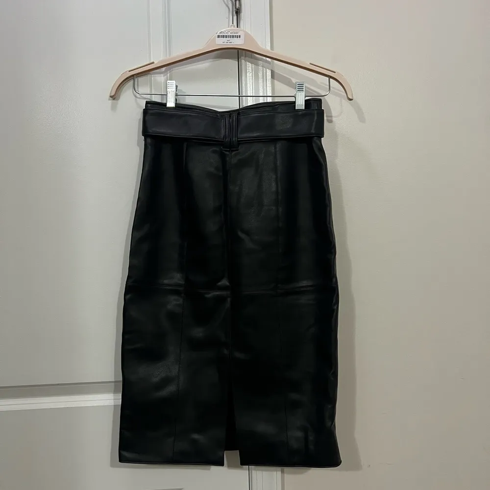 NWT Club Monaco Black Faux Leather Belted Skirt Size 2 US $170 - Image 8