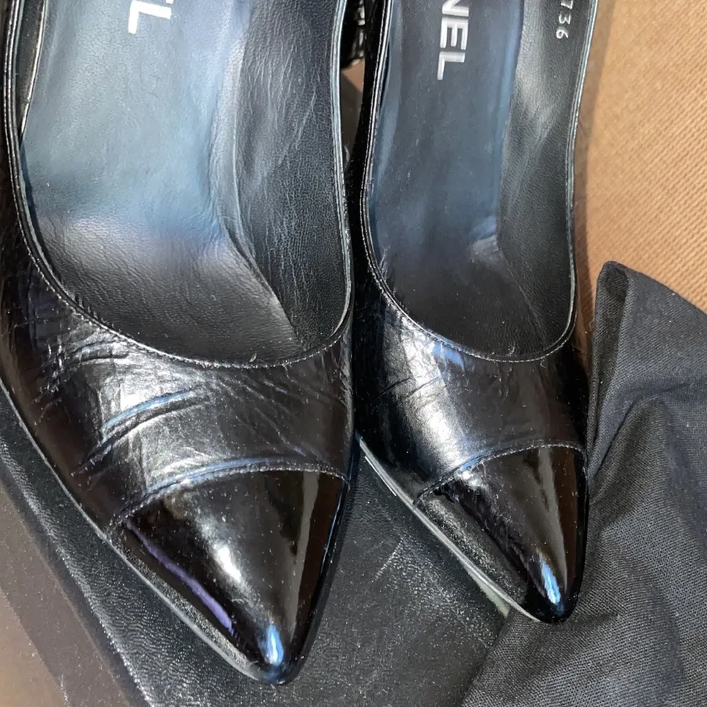 Black Knot Detail Pumps - Image 4