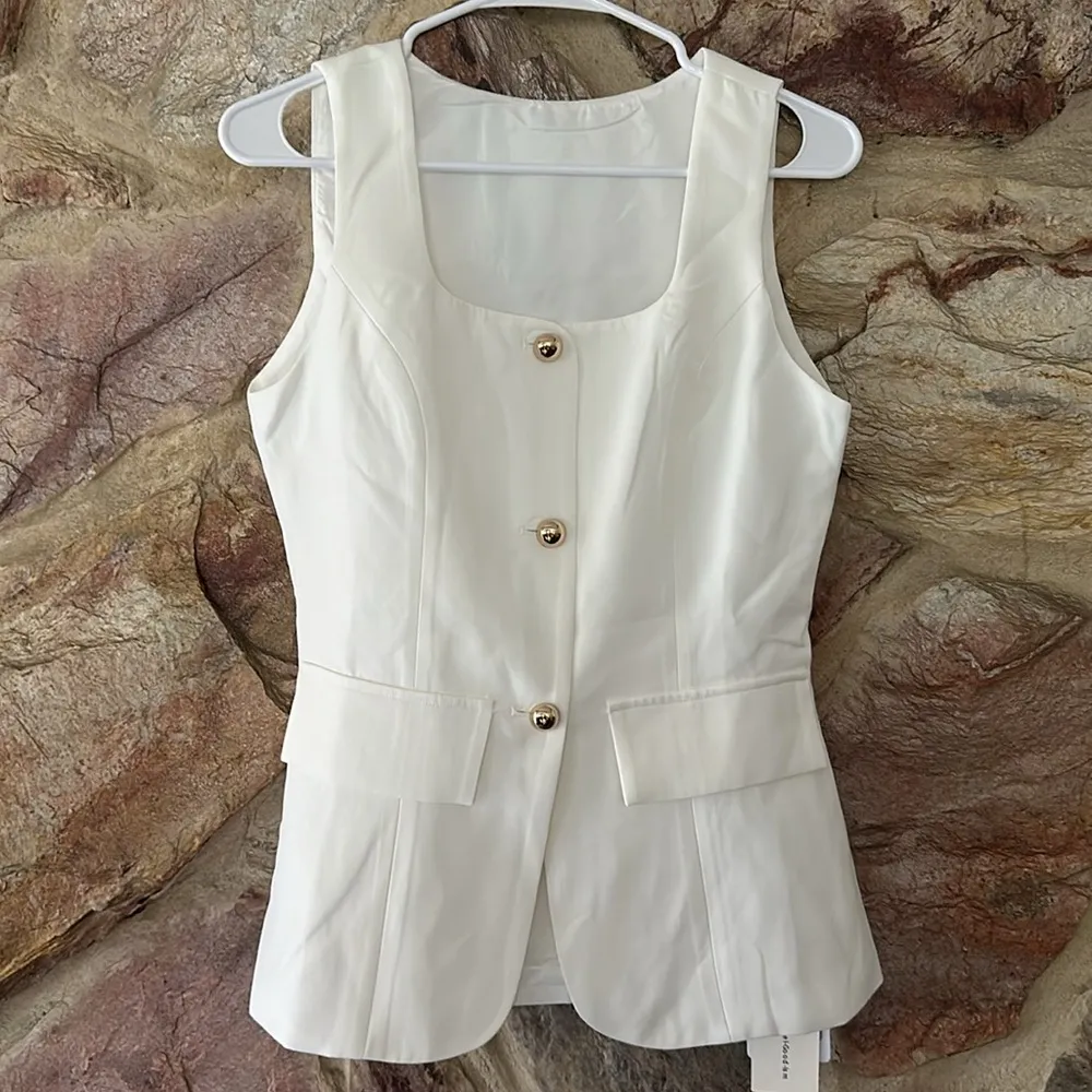 Commense Sleeveless Square - Image 3