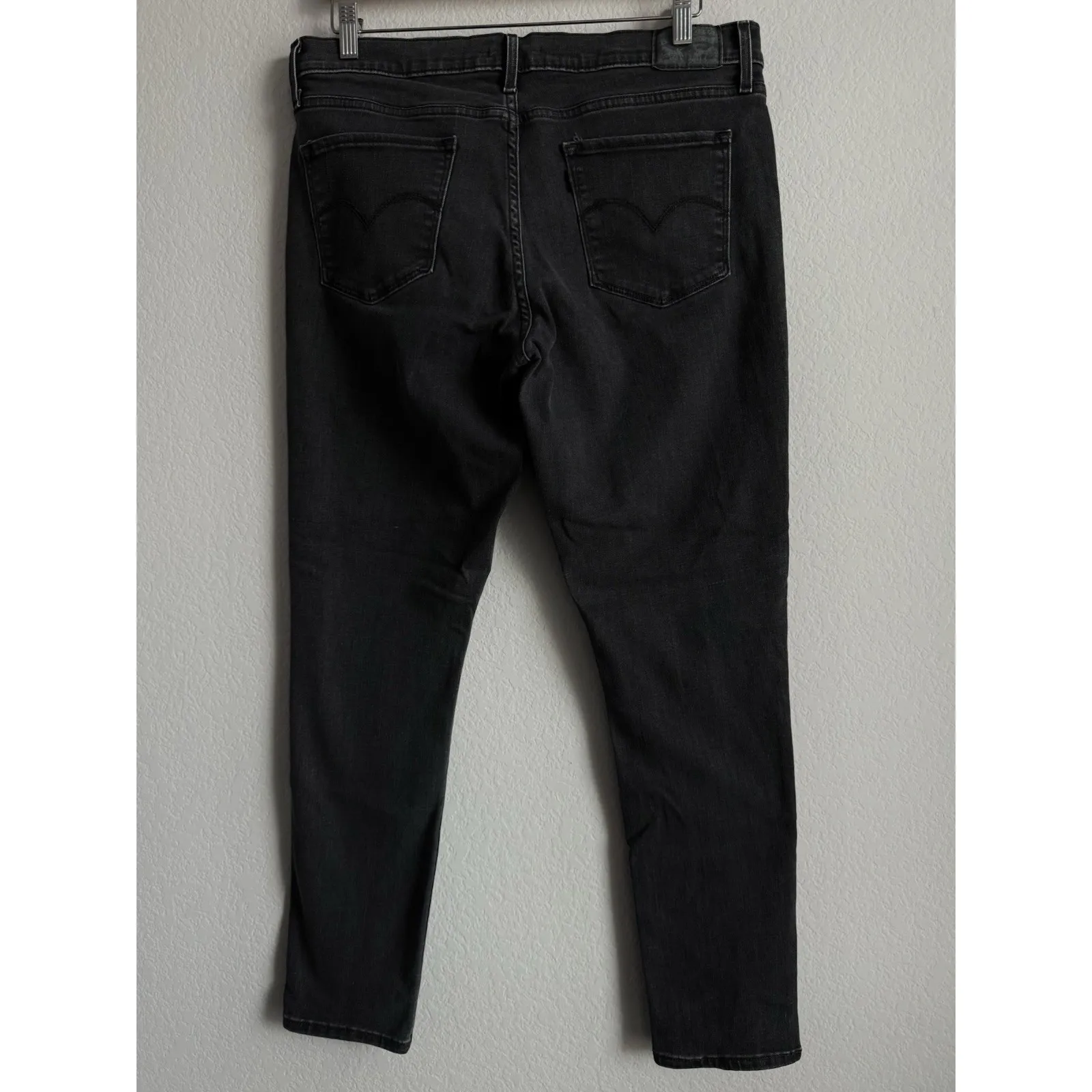 Levi's 311 Women's Shaping Skinny Mid-Rise Tummy Slimming Jeans Black Wash 32x30 - Image 10