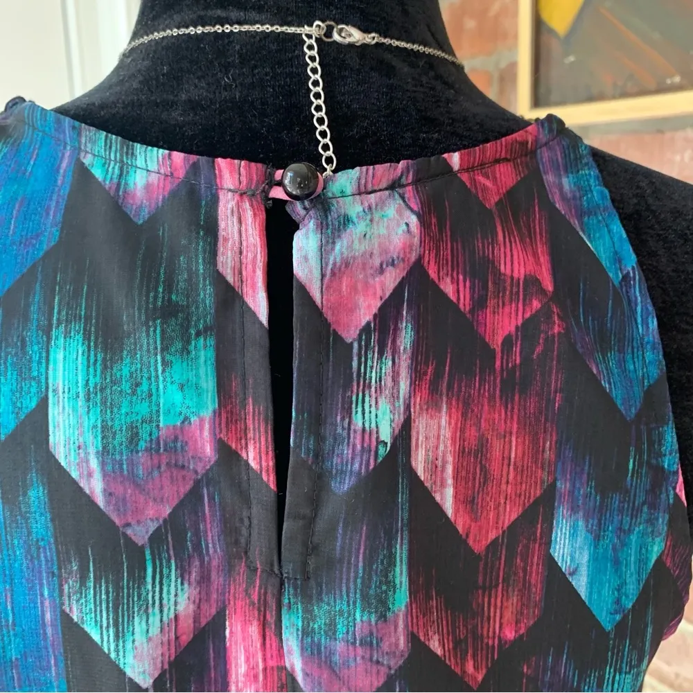 A. Byer Geometric Graphic Attached Necklace Sleeveless Dress M - Image 9