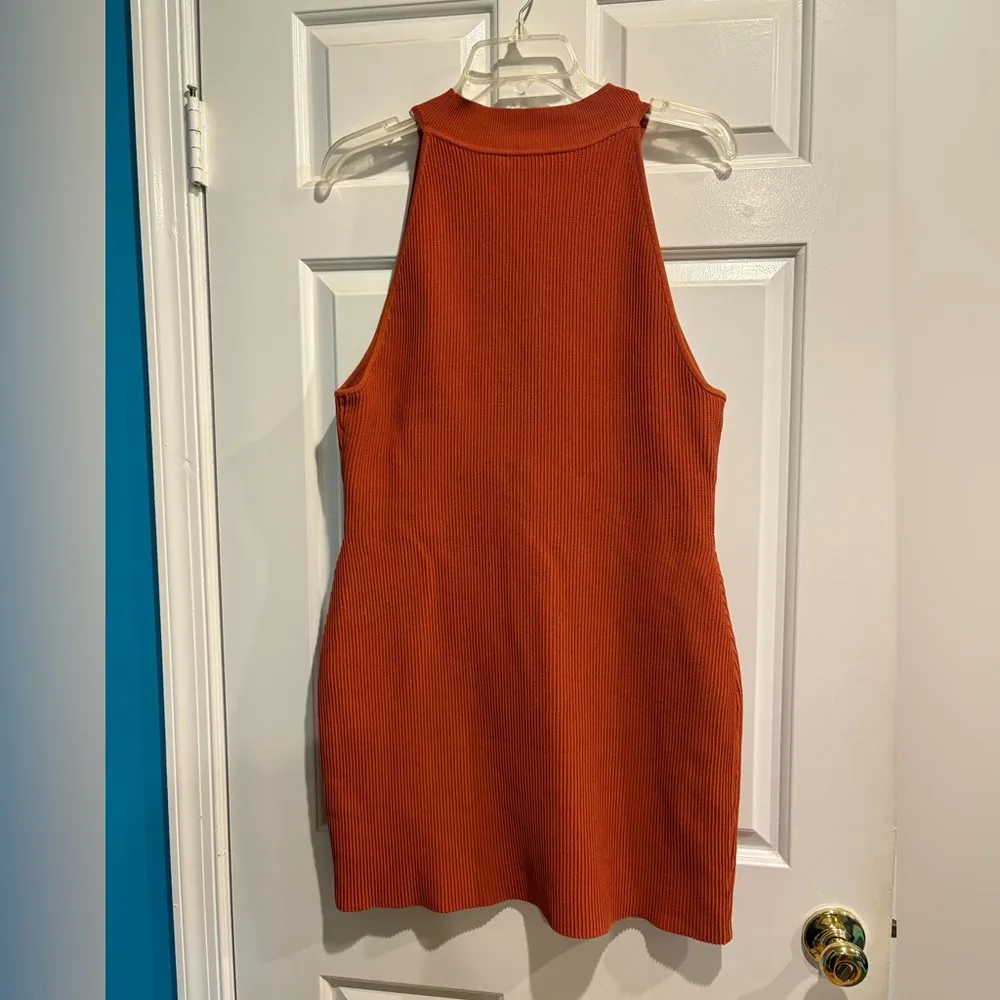 Aritzia Babaton halter sculpt knit ribbed mini dress sz XL Orange - Image 4