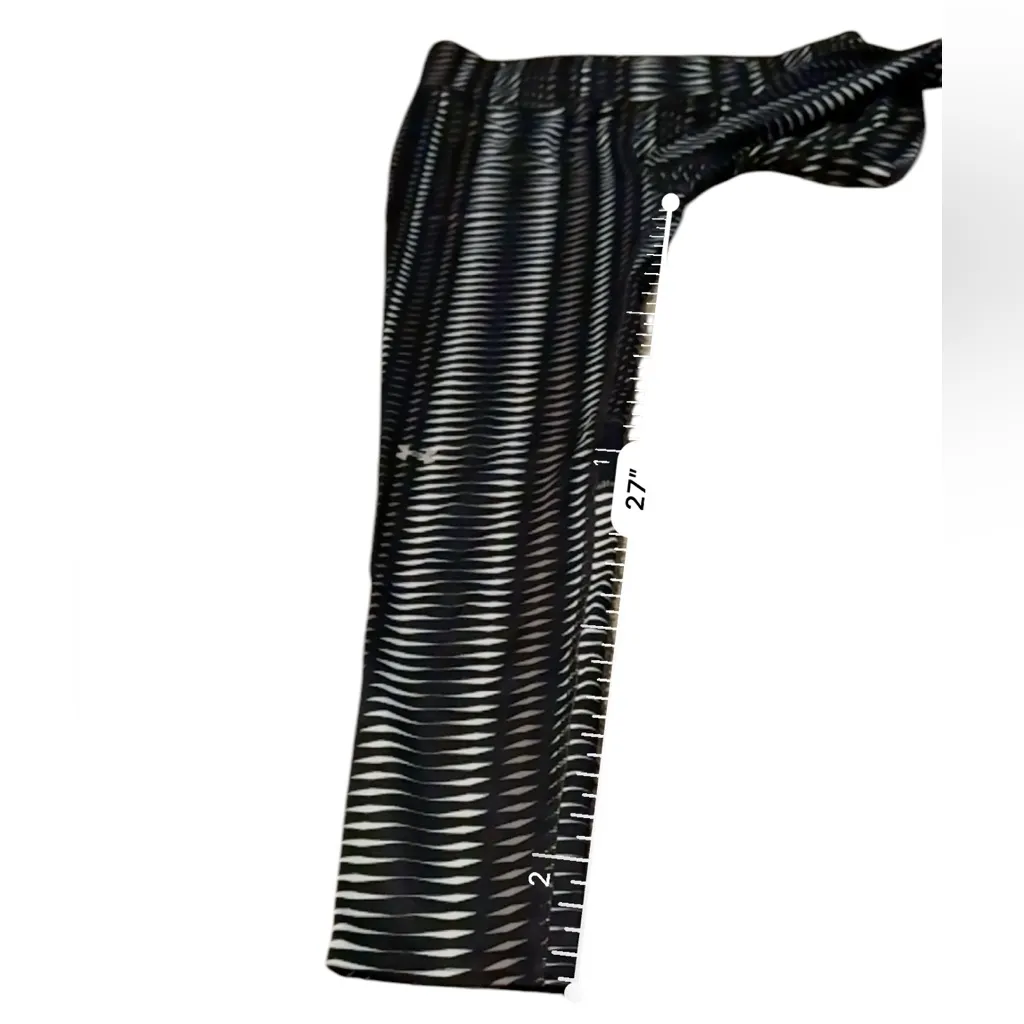 Under Armour Black, Gray‎ & White Printed Mesh Cut Outs Mid Rise Leggings Sz L - Image 12