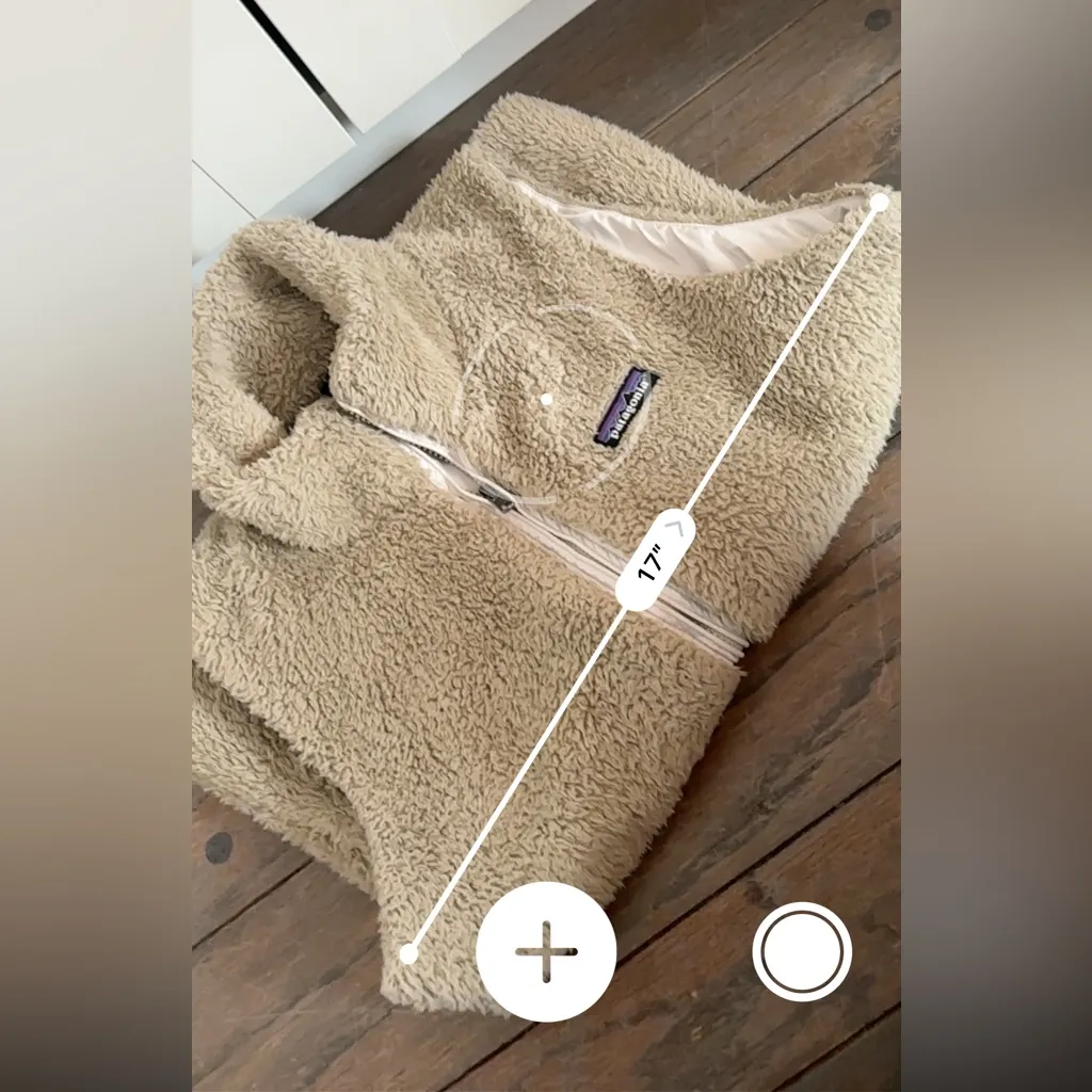 Patagonia Women's Beige Fleece Vest - Image 5