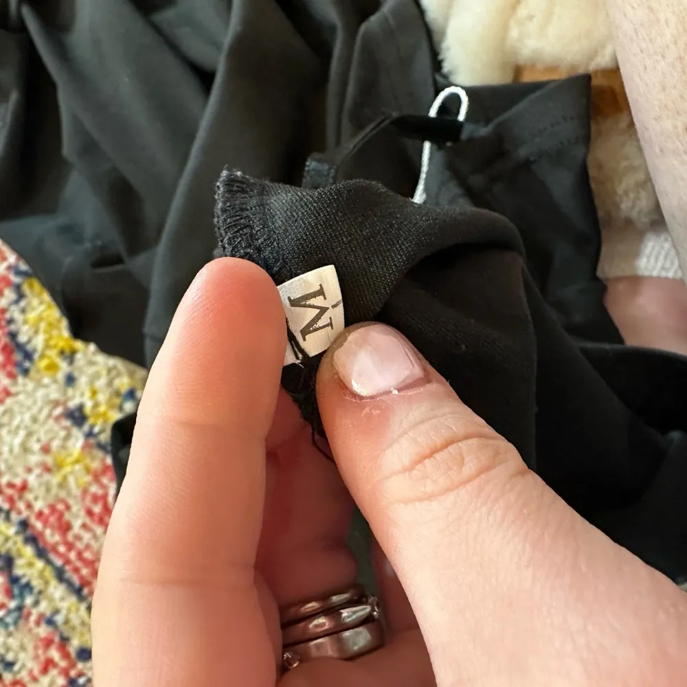 Amazon Elegant Black Women's Tennis Skirt Size M - Image 3