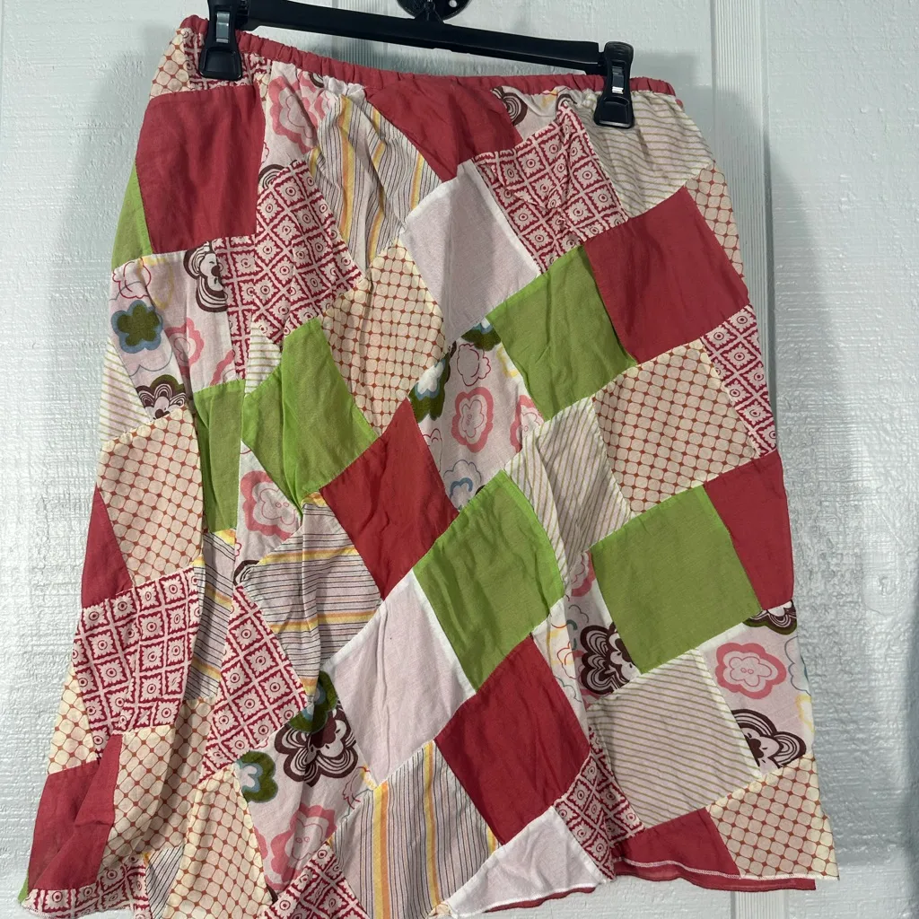 American Eagle Pink Patchwork Skirt Size 6 EUC - Image 3