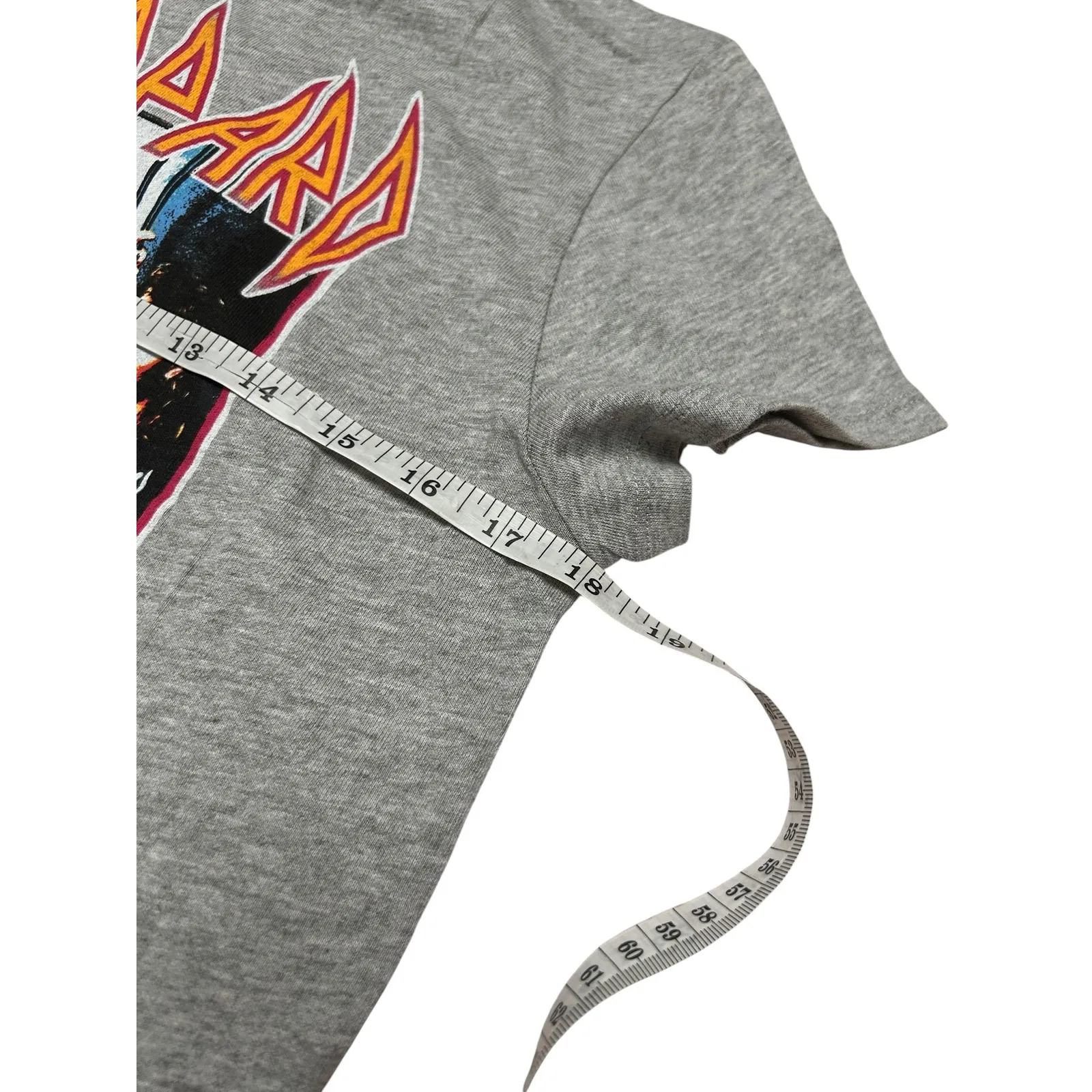 Junkfood Def Leppard Rock‎ Band Graphic T Shirt Grey Size Medium - Image 6