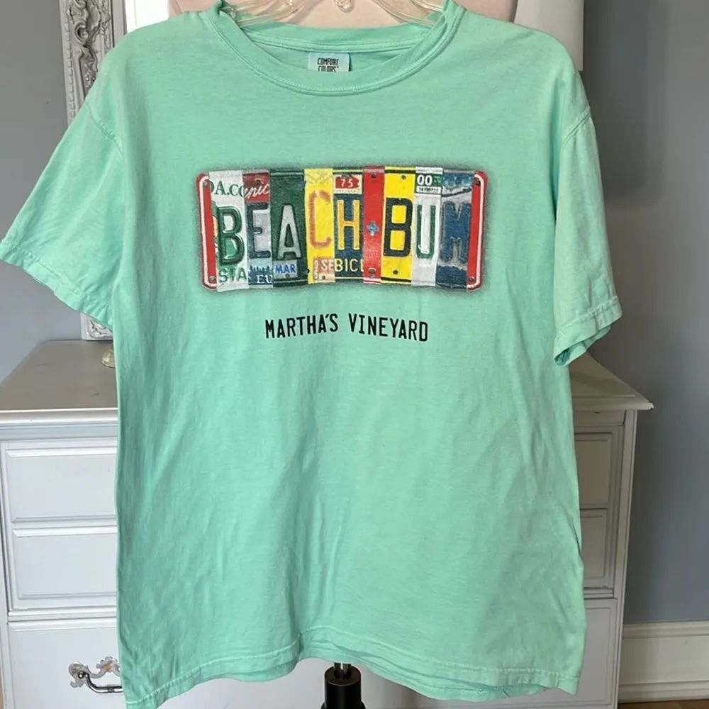 Marthas Vineyard  Beach Bum Tshirt Cotton Shirt Womens Medium - Image 2