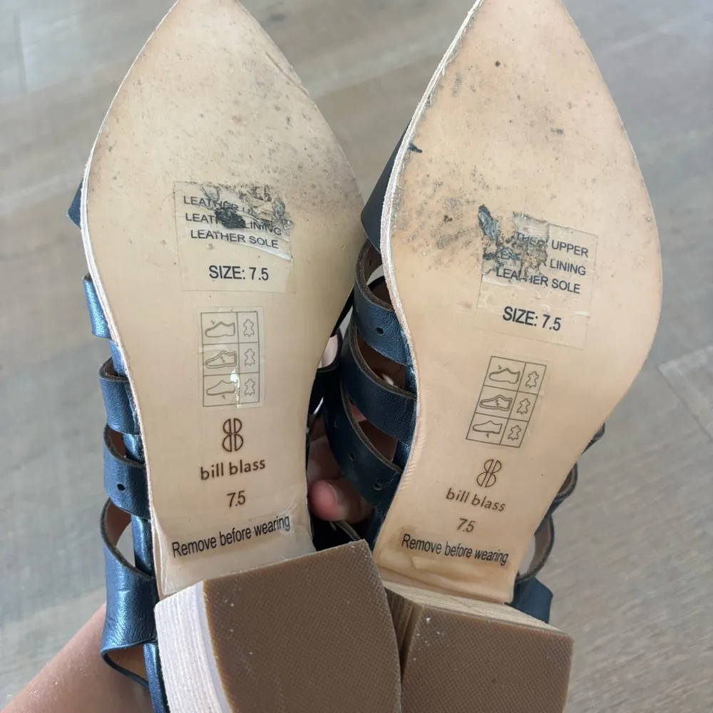 bill blass black straps pointy toe casual heels - Image 6