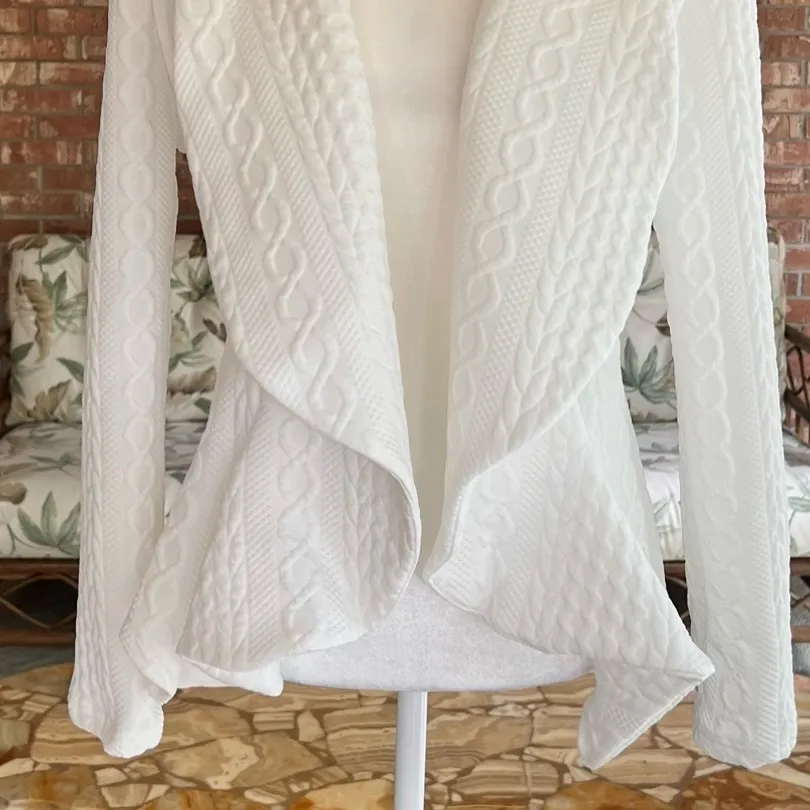 Blazer White Open Front Cable Knit Asymmetrical Hem NWOT M Chic - Image 6