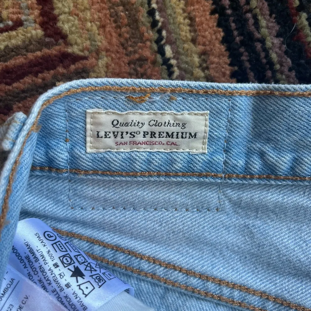 Levi’s 501 shorts size 25 - Image 6